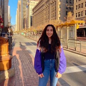 Meet your Posher, Eva